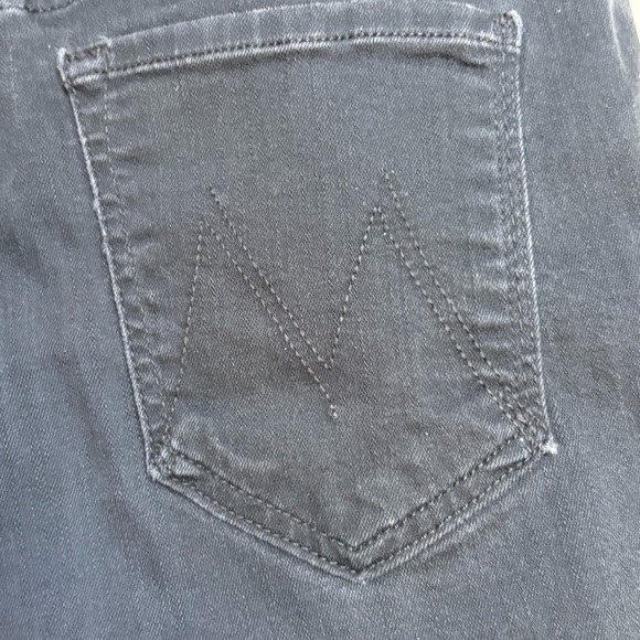 Mother Looker Ankle Fray “Guilty As Sin” Women’s Jeans 28 Distressed Raw Hem - Picture 9 of 13